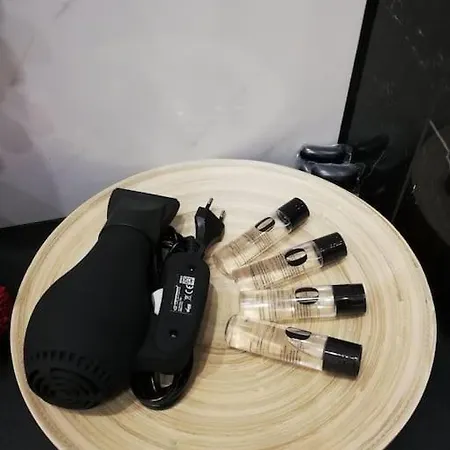 Krysztalowy Krakow, Stare Lägenhet